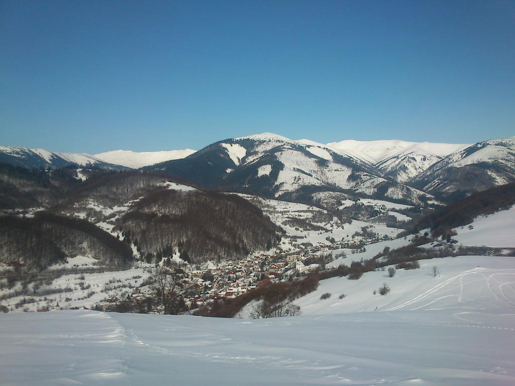 Penzion Encian Mýto pod Ďumbierom Extérieur photo